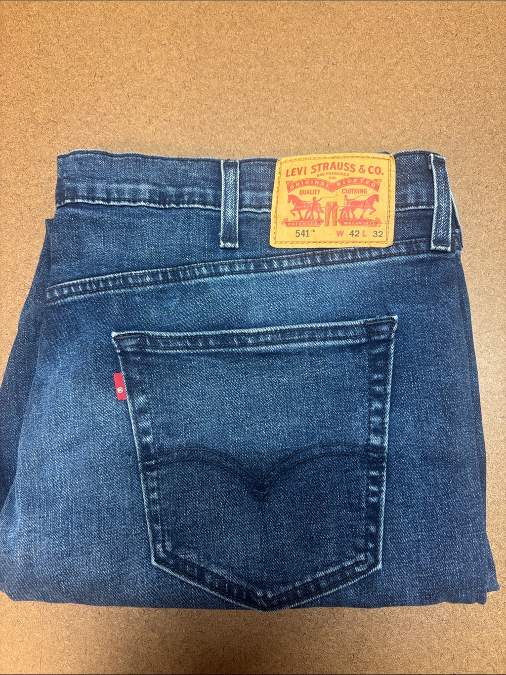 Levi's 541 Relaxed Fit Jeans - Indigo Blue 42x32 loose fitting stretch athletic